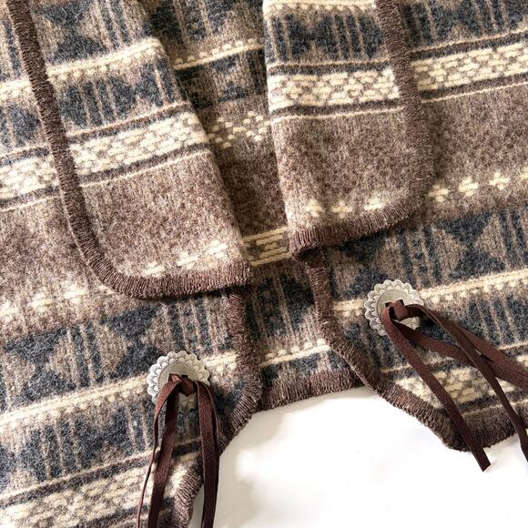 WOOLRICH VTG Wool Aztec Western Fringed Vest Made in USA in Brown Size L - Picture 8 of 12